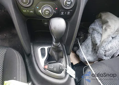 2016 Dodge Dart Sxt from USA, damaged, VIN 1C3CDFBB0GD506003